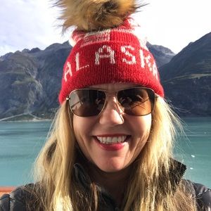 Meet your Posher, Cynthia